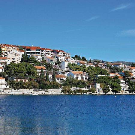 Beautiful Apartment In Rogoznica With Wifi מראה חיצוני תמונה