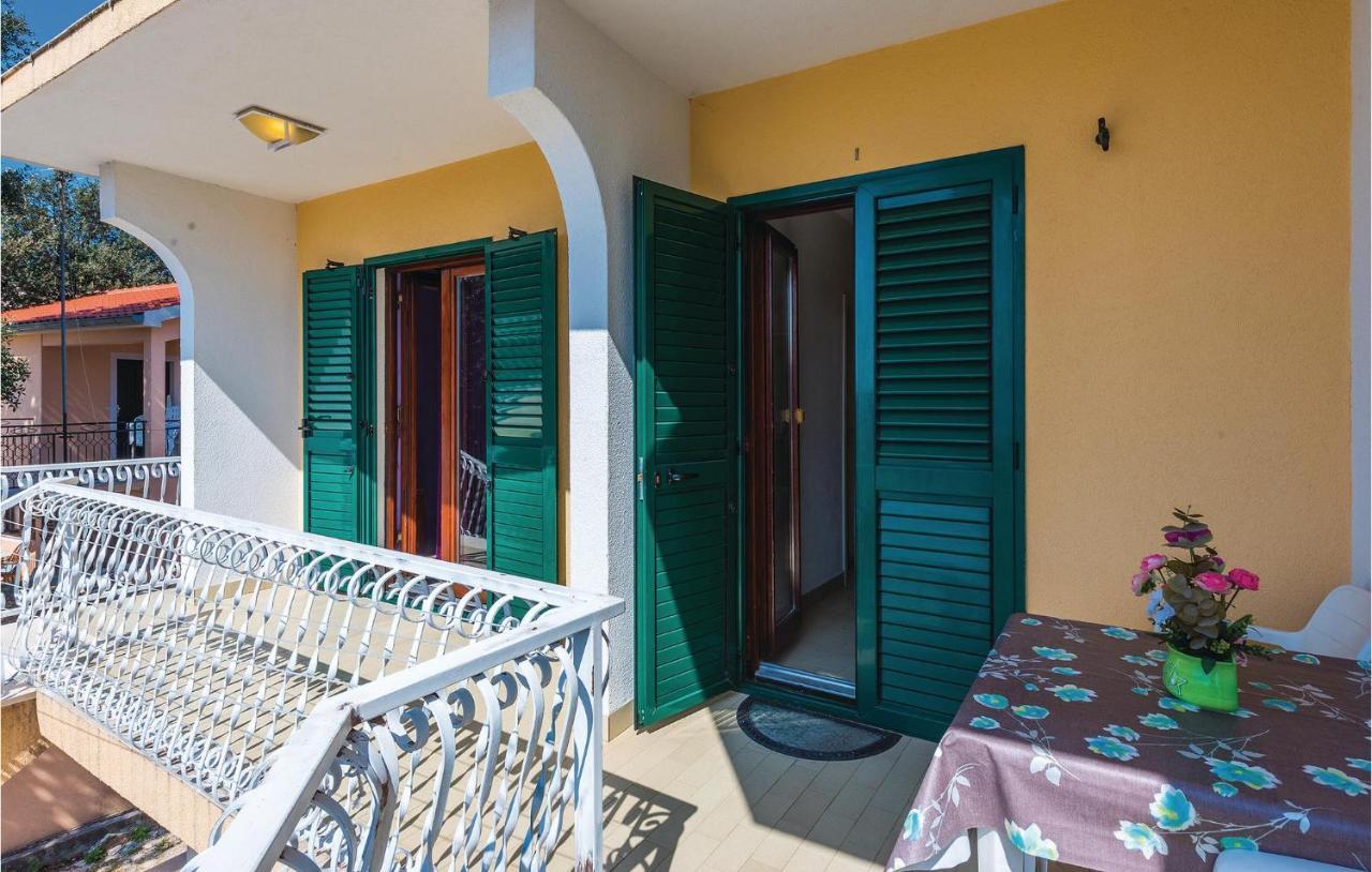 Beautiful Apartment In Rogoznica With Wifi מראה חיצוני תמונה